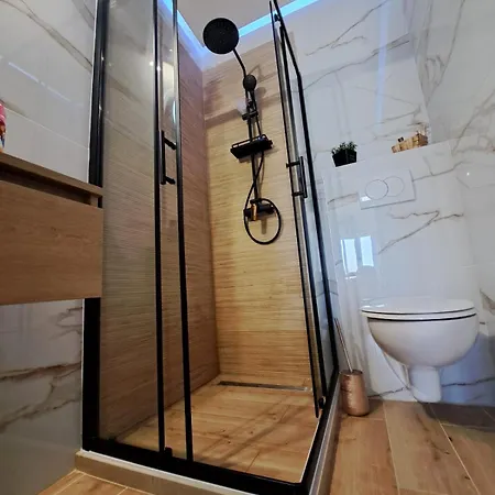 Nikol Apartman Apartamento Peracko Blato